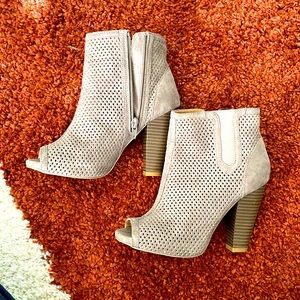 Taupe booties size 6 gently used